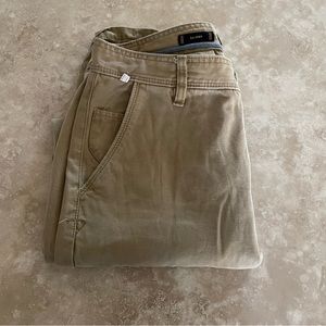 Skinny Relaxed Khaki pants